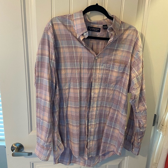 Roundtree & Yorke Other - SOLD❌Roundtree and Yorke Button Down Shirt